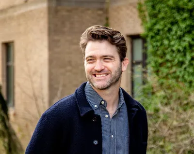 Tim Ravis
